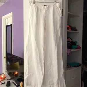 ❌SOLD❌ WHITE FLOWY PANTS